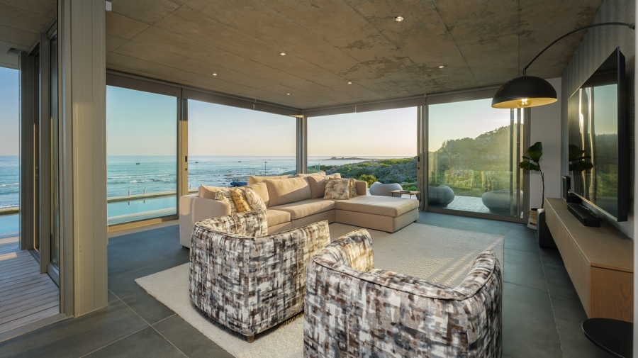 5 Bedroom Property for Sale in Suiderstrand Western Cape